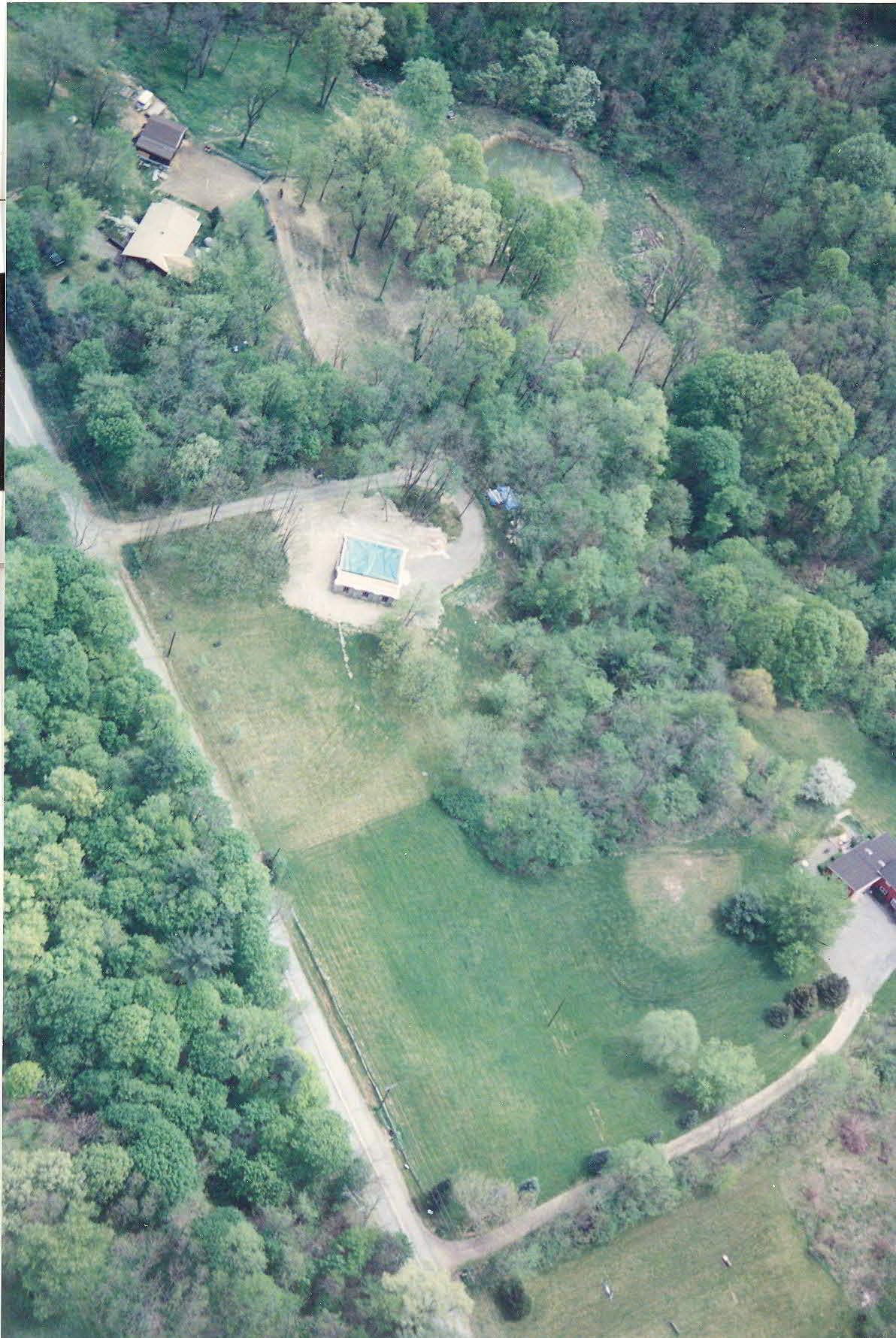 Aerial photograph of Sneaker's Gap on the Hudson River hillside